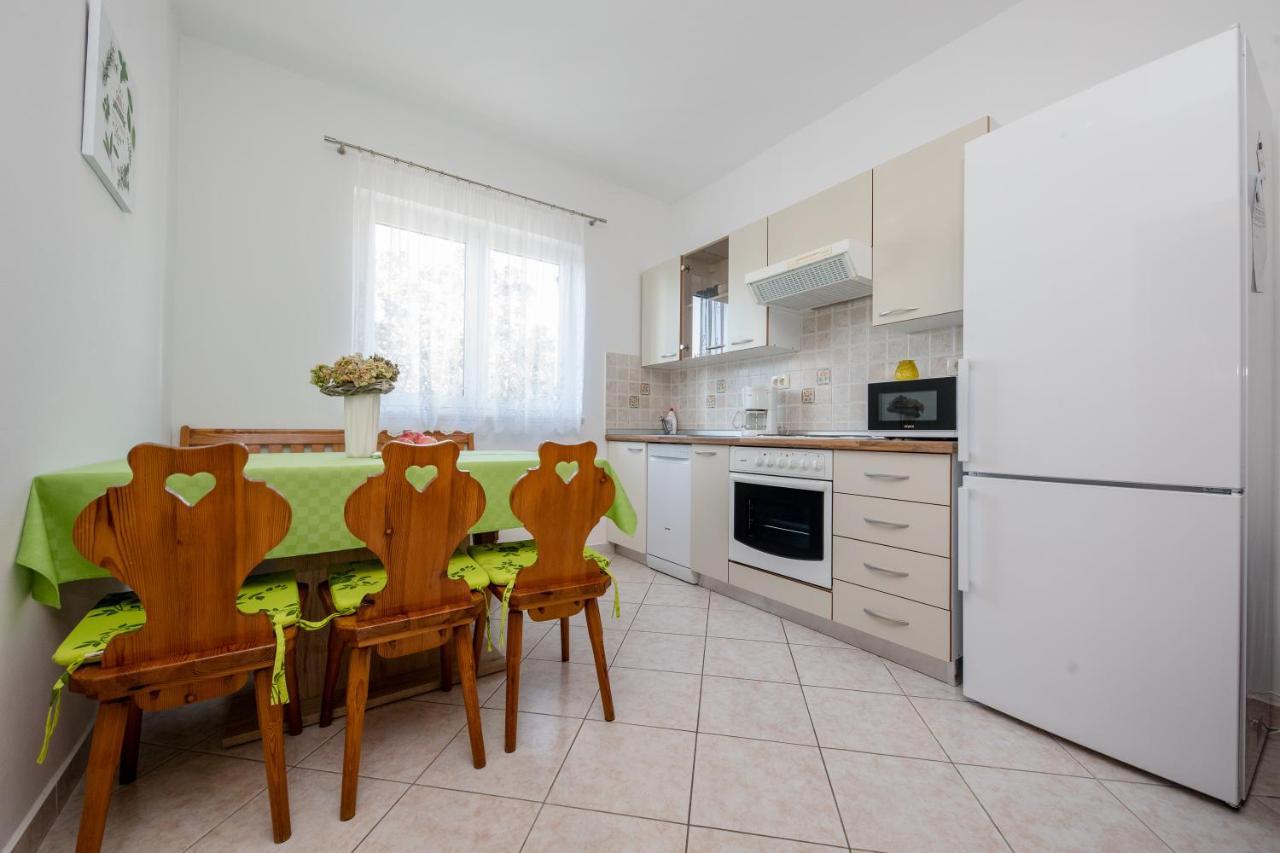 Apartment Marisol Barbat Barbat na Rabu Ngoại thất bức ảnh